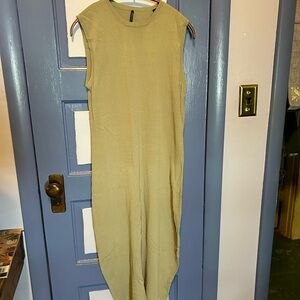 Isda & Co size M long sleeveless dress
